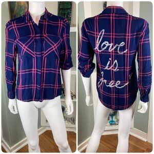 Express Navy LOVE IS FREE Pink Blue Plaid Womens Top shirt blouse xxs/xs flannel